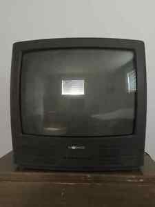 19" Magnavox Color TV