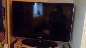 32" Samsung TV