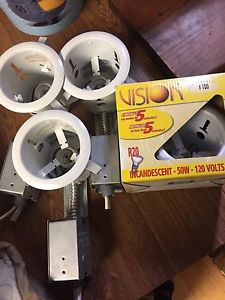 4 pod lights (3 used, one new in box)