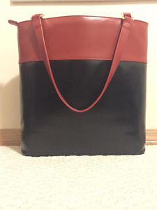 BLACK AND RED TOTE