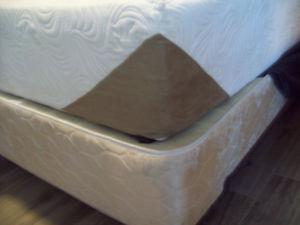 Box spring and mattress for Queen