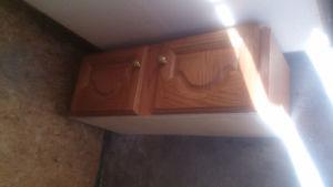 Kitchen, medium oak cabinets - 21-pieces, countertop