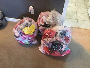 Little girls clothes. 20$ each bag.
