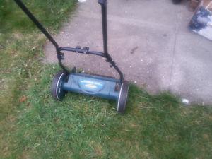Manual lawn mower; Yardworks Reel Lawn Mower, 14-in
