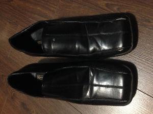 Men's dress shoes