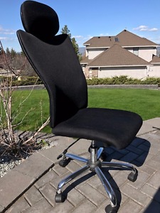 Mesh back office chair