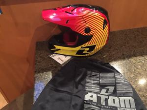 New ONE Industries Atom full face