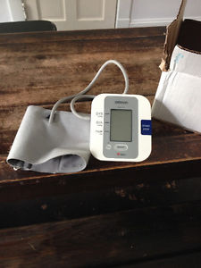 OMRON HEM-741 blood pressure machine