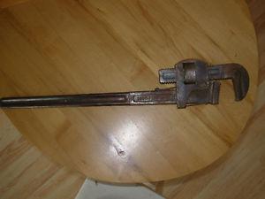 Pipe Wrench (Clé à pipe)