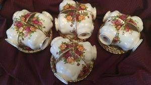 Royal Albert. Old Country Roses Teacups