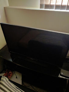 SELLING URGENTLY! Philips TV 40PFL/F7 A