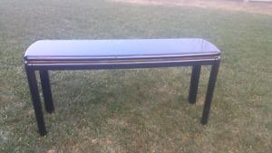 Table in mint condition for sale