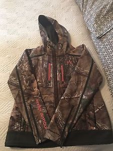 UA ladies camo coat - size xl