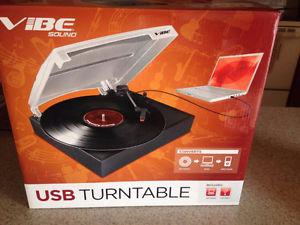 USB TURNTABLE / RECORD PLAYER