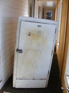 Very old Ice Box