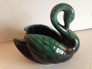 Vintage Blue Mountain Pottery Swan Green Black Art Planter