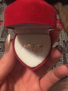 Vintage family ring from the 50's 10k gold with tiny