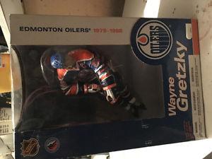 Wayne Gretzky Large Figurine