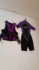 Wetsuit & Life Jacket small women's