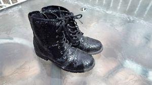 size 4 sparkly black boots