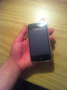 unlocked iPhone 3G Blackberry Z10 sasktel Q10