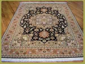 Local Persian rugs importer sale  pcs FOR SALE