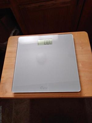 Conair Weight Watchers Digital Scale w/3 New Batteries