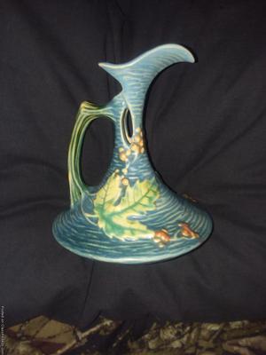 Roseville pottery usa 1-6 bushberry blue ewer