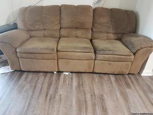 !!Comfortable spacious Sofa Recliners 3 piece and 2