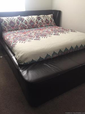 King size bedroom set (not including mattress)