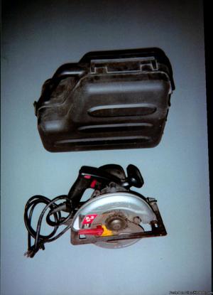 Circular Skill Saw With Carrying Case