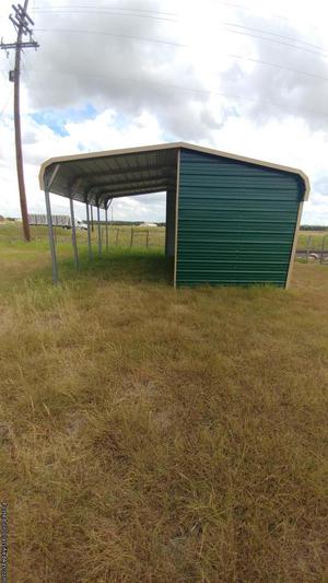 Loafing Shed For Sale