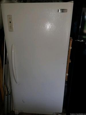 14 cf GE upright freezer