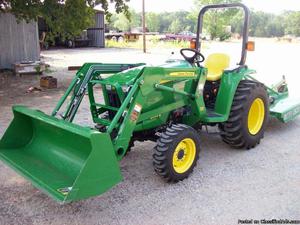  John Deere E HST 4x4 32HP Tractor $