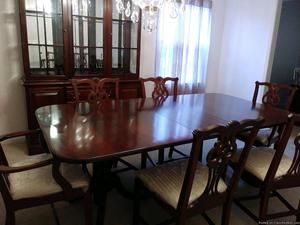 Link Taylor dinning room suit