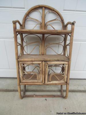 Vintage bamboo bathroom shelving shelf with towel bar rack