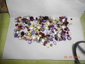 500 Carats of mixed gems