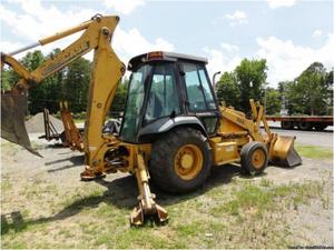 CASE 580L Backhoe