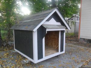 new dog house 36''x42''