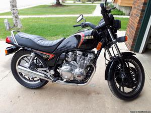  Yamaha Seca 750