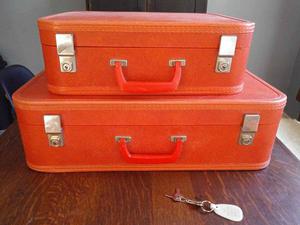 beautiful vintage luggage set with keys