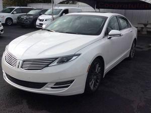 ** Lincoln MKZ Hybrid Only 31km & Accident Free-**