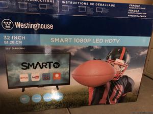 32" Smart LED TV