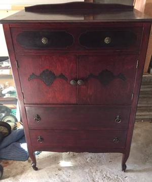 5 Drawer Antique Mahogany Dresser
