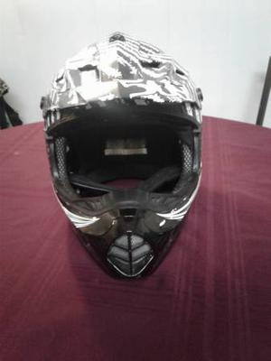 509 snowmobile helmet Large Great condition 130$