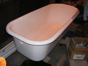  Clawfoot Tub Refinished Excellent Condition