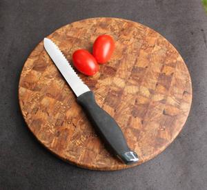 Round End Grain Cutting/Cheese Board made with Red Gum wood