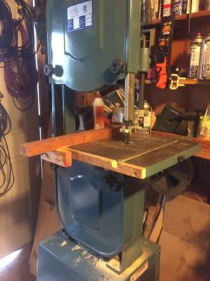 Band saw