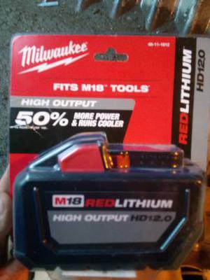 MILWAUKEE MAMP BATTERY IN package