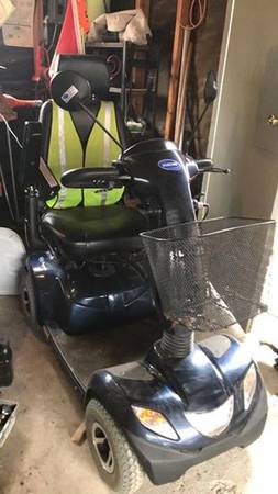 Pegasus electric scooter- near new